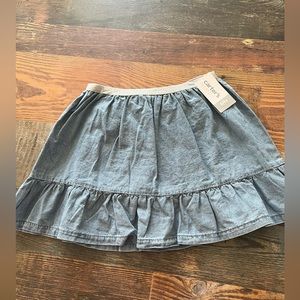 NEW with tags Carter’s Girls Blue Jean skirt (6/6x)